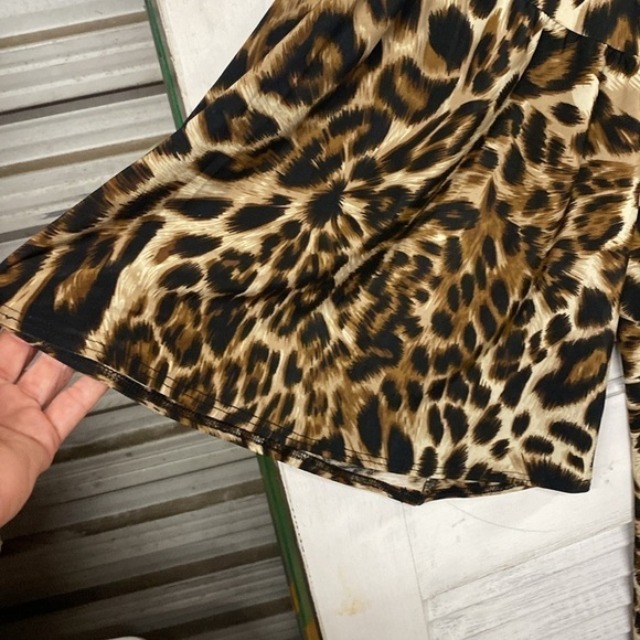 Emma Rose Leopard Print Dress size L.  3/4 bell Sleeve - Picture 5 of 7